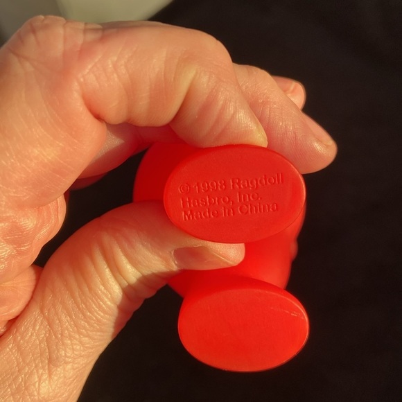 Teletubbies Red and Yellow Toy Figures - Picture 4 of 6